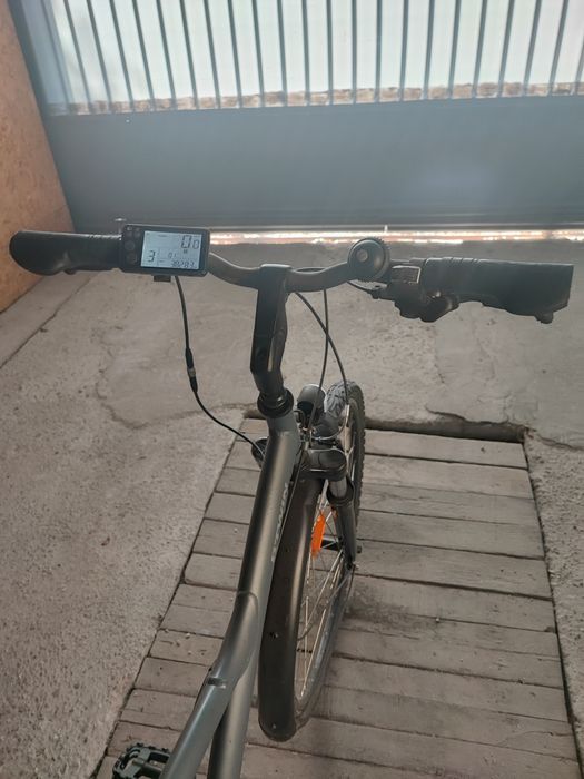 Bicicleta electrica B'twin ca nouă ieftina
