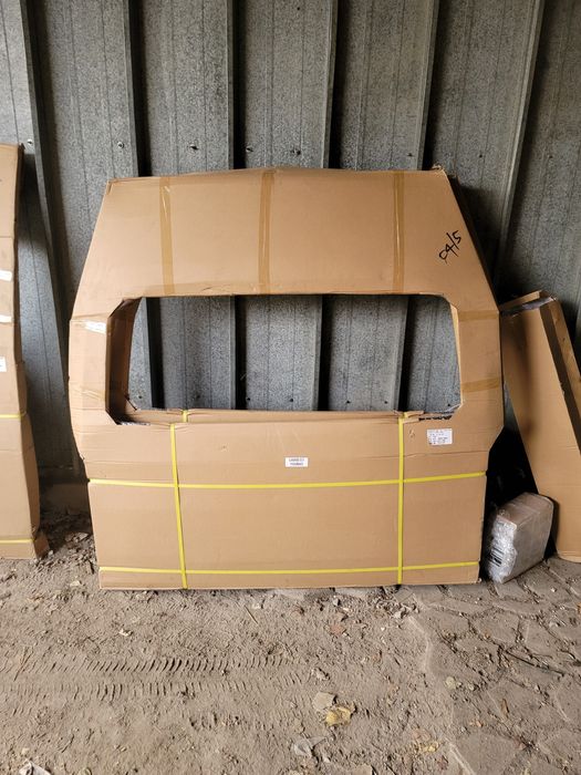 Дверь капот тойота хайс H200