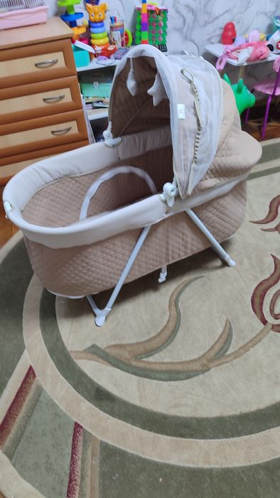 Электрическая люлька-качалка