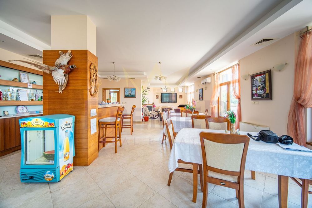 Продава се Хотел в с. Българево, Област Добрич - 667 кв.м за 473 €/кв.м - Снимка #9