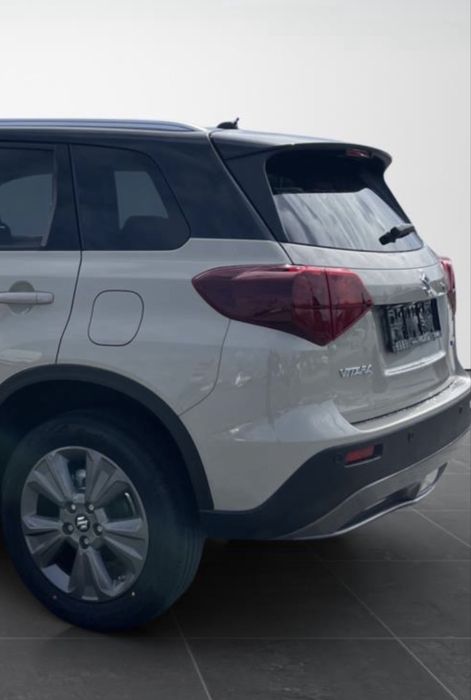 Suzuki Vitara задно стъкло