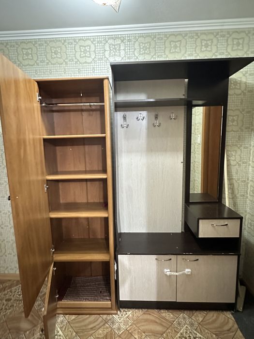 Продаю прихожая + шкаф