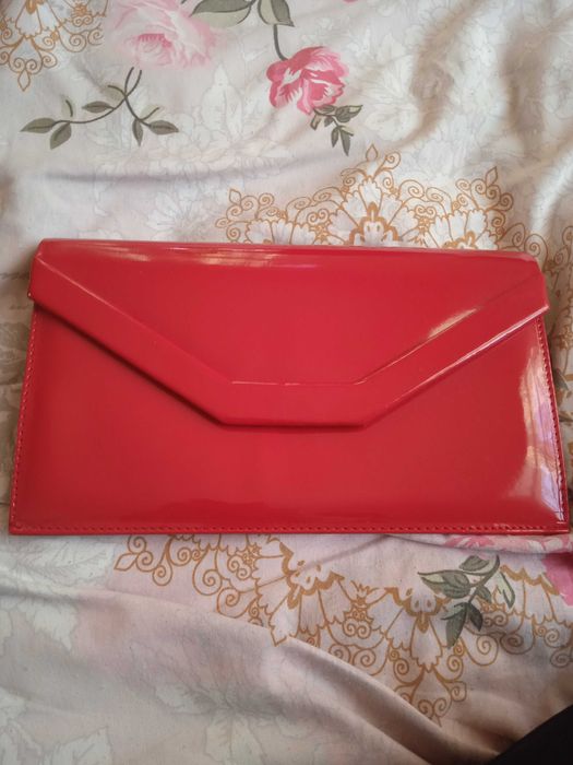 Дамска чантичка тип портмоне