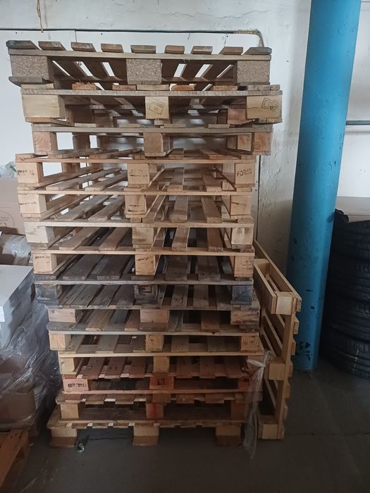 Vând paleti 1000×1200 (Schimb cubalotide lucernă)!