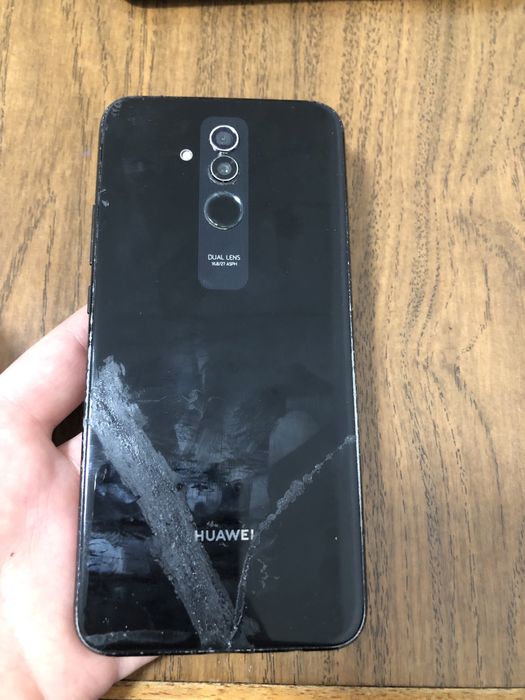 Продам  телефон