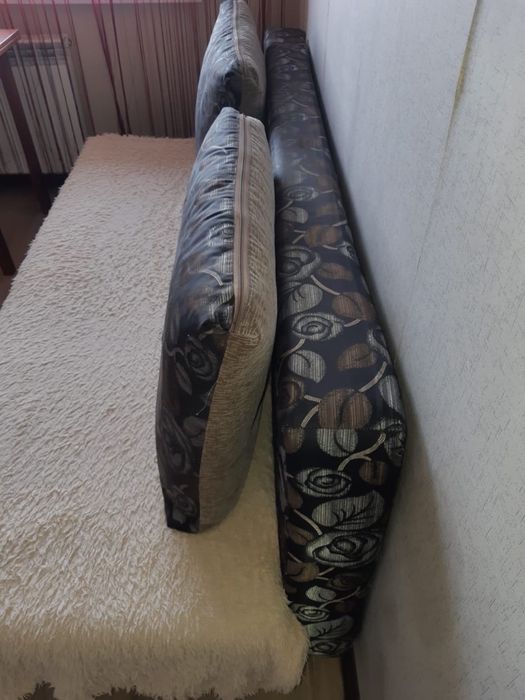 Продам диван еврокнижка