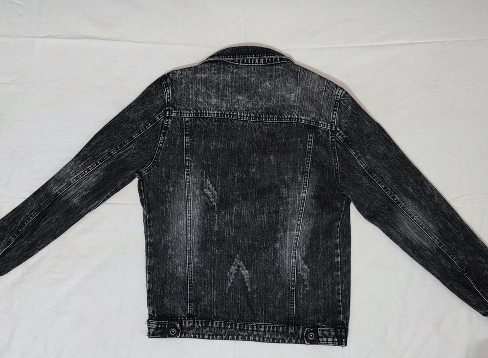 Джинсовая куртка