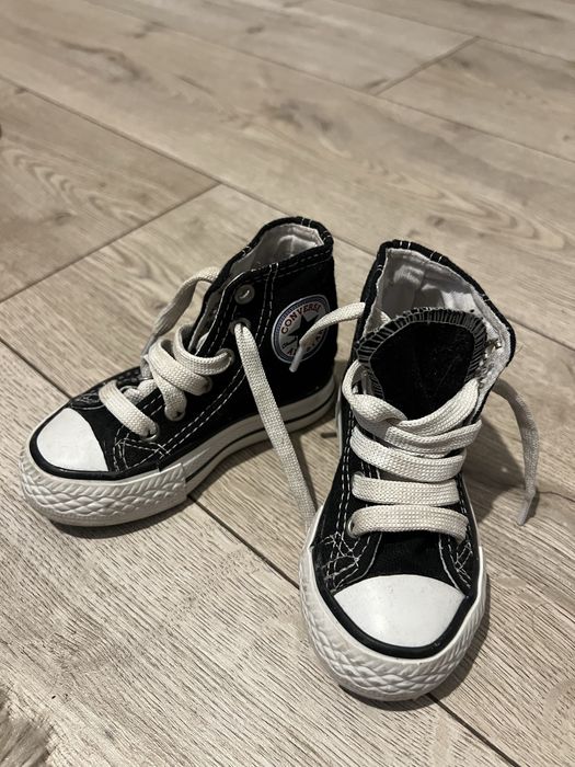 Tenisi converse