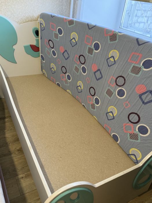 Продам детскую кровать