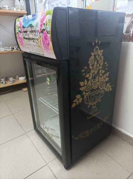 Мини хладилна витрина