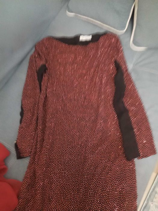 Каждое платье по 2000