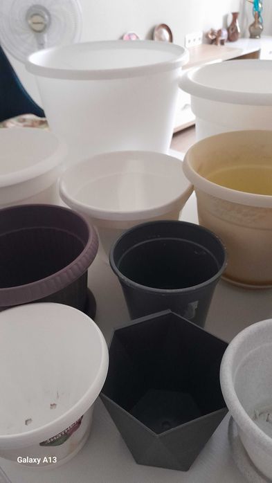 Продам горшки для цветов