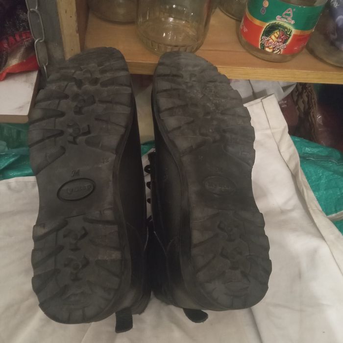 Продам Берцы зимние 5000т.Новые.