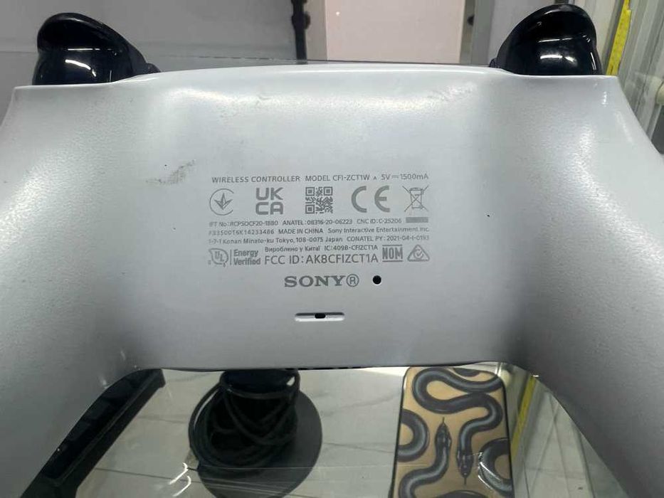 Оригинальные геймпады DualSense PS5 идеальное состояние