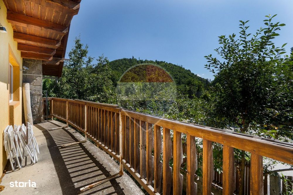 Casă spațioasă de vânzare | Teren 835 mp | Cristian | COMISION 0%