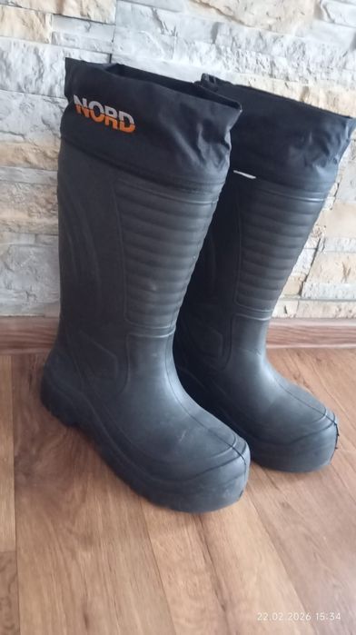 Продам мужские сапоги