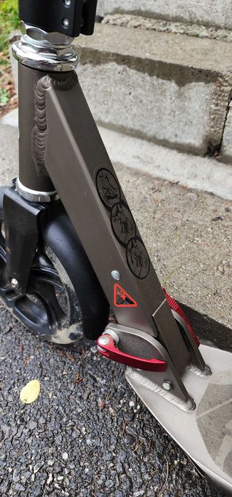 Trotineta OXELO piabila.