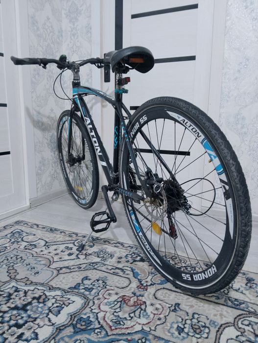 Скарасной Зўр велосипеди гончик сотилади 28 ®