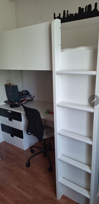 Pat supraetajat cu birou IKEA SMÅSTAD 
Pat supraetajat, aPat supraetajat, alb albastrulb SMÅSTAD
Pat supraetajat, alb albastru/cu birou /cu birou