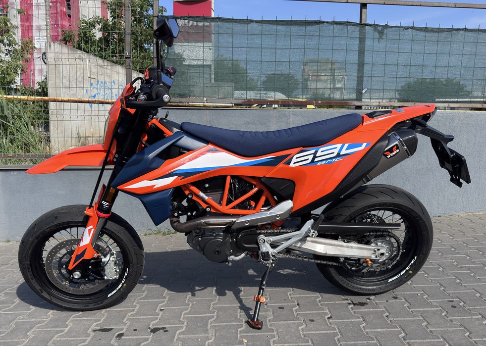 KTM 690 SMCR 2024