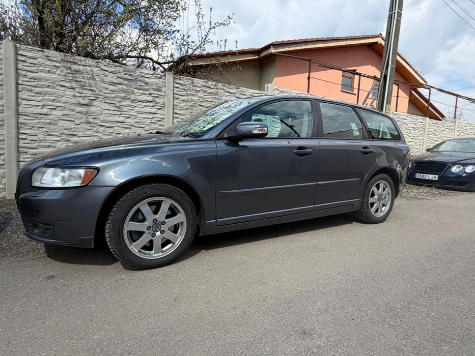 Volvo v50 facelift
