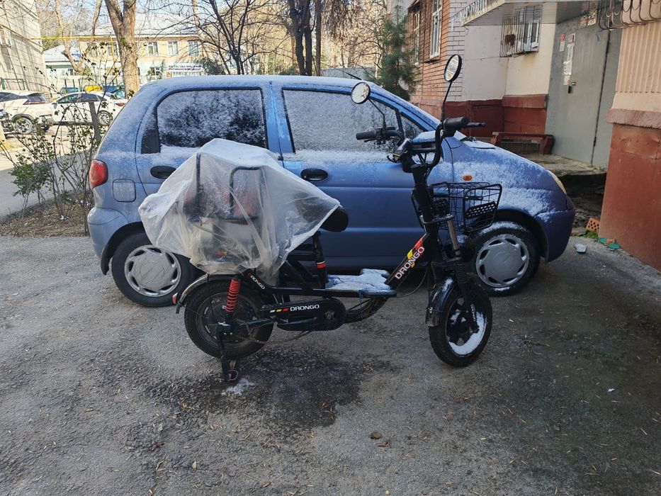 Срочно скутер сотилади пул зарил