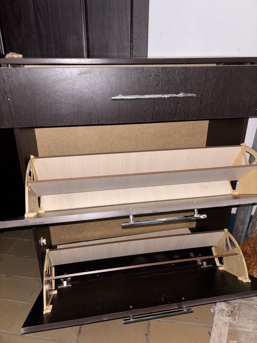 Обувница продам самовывоз