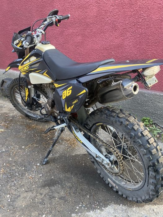 Эндуро Sycmcc 250cc