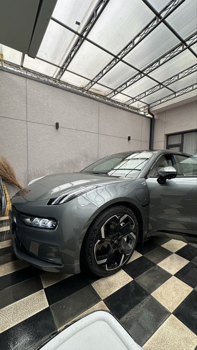 ZEEKR 001 декабрь 2023 года