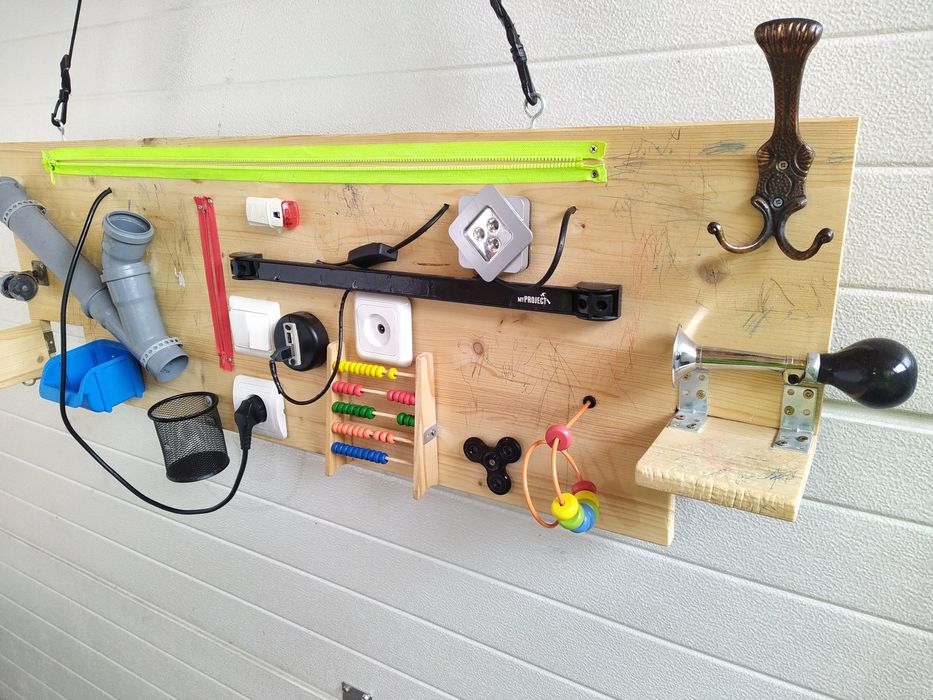 Busy board, placa senzoriala copii