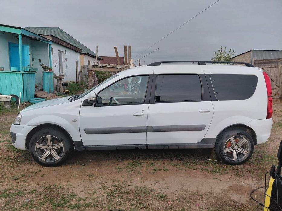 Продам Ларгус  2018 год