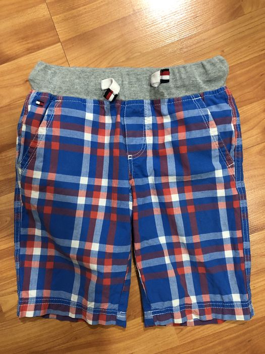 Pantalon scurt Tommy Hilfiher 7 ani