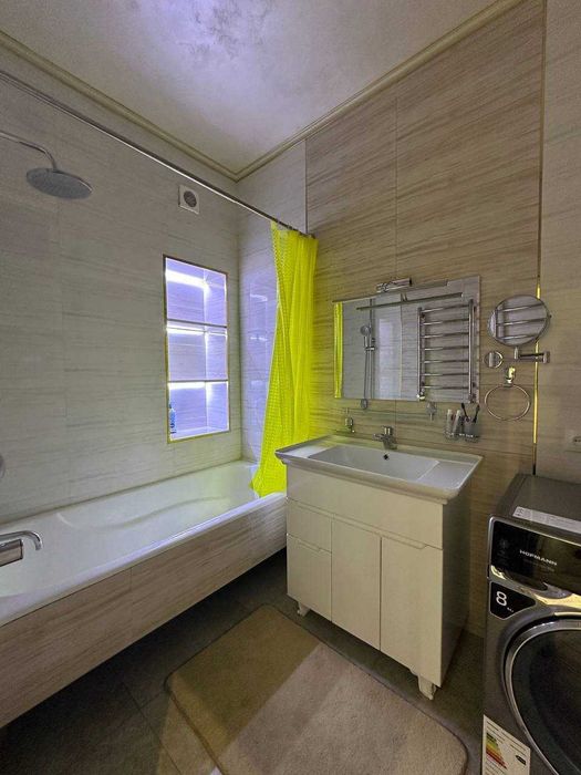 ЖК Dream House ул.Кичик Бешагач 4-комн 6/10 110 м² евроремонт меб/тех