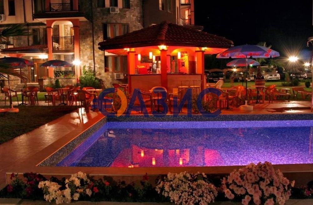 Продава се Хотел в Царево - 11365 кв.м за 463 €/кв.м - Снимка #14