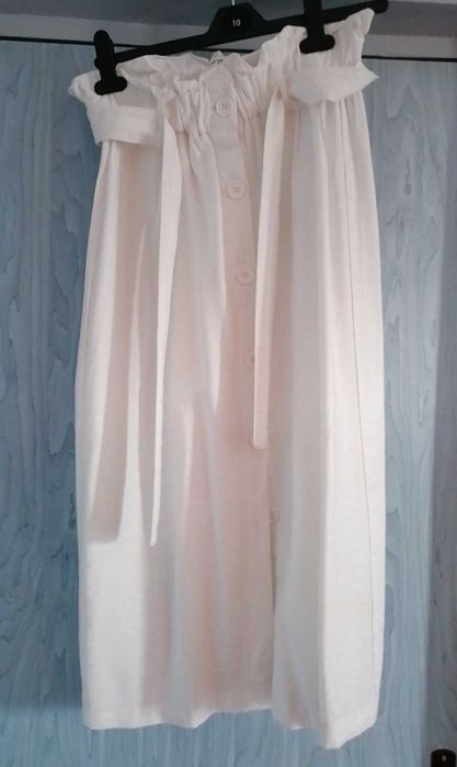 Fusta alba, paperbag