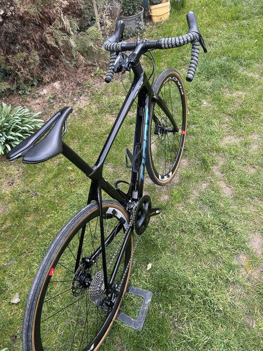 Giant TCR Carbon 28 цола сет 2х11  105