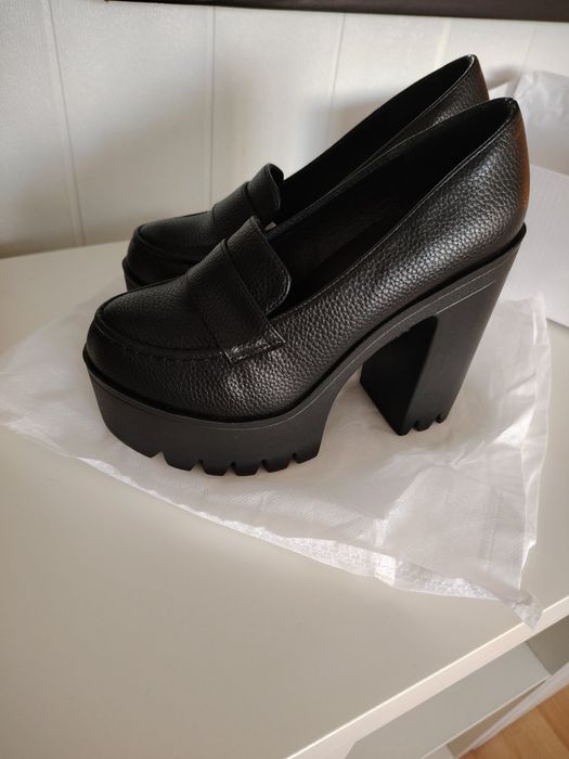 Официални обувки