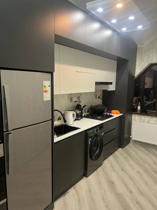 Продаю 3 ком Иззат Новостройка