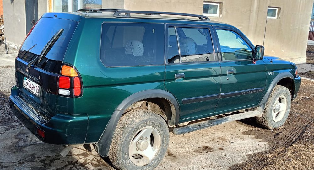 Продам машину в хорошем исправном состоянии .