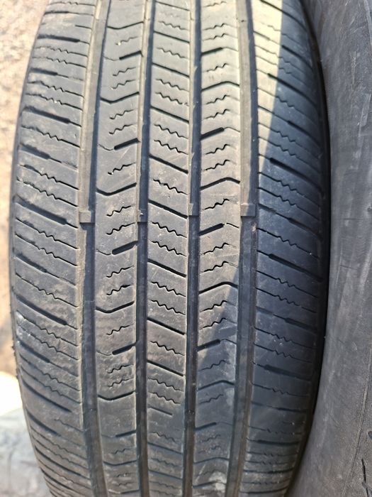 Продам шины 205/65/16