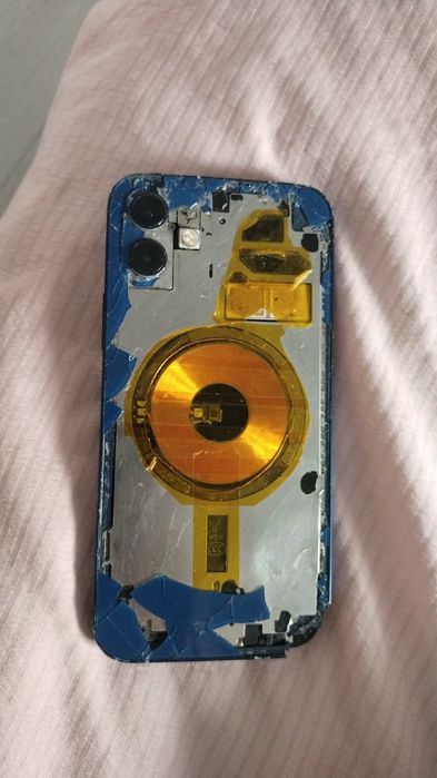 продам Iphone 12 128GB