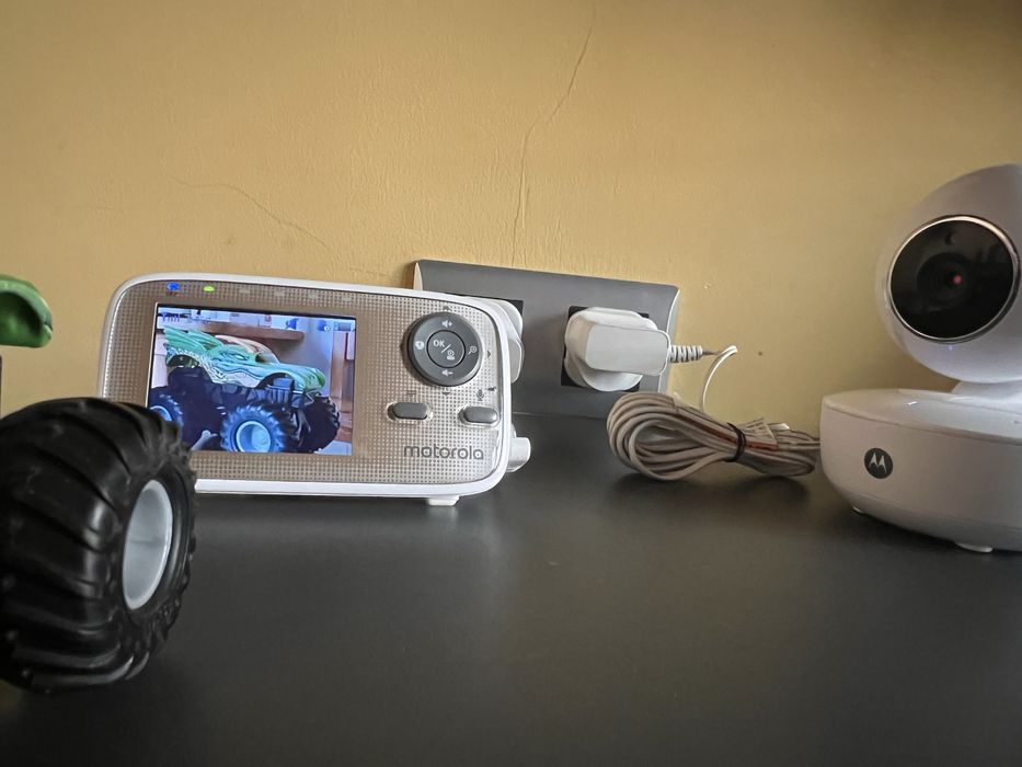 Видео Бебефон Motorola MBP669 Connect