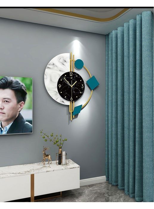 Часы настенные в стиле Modern Luxury