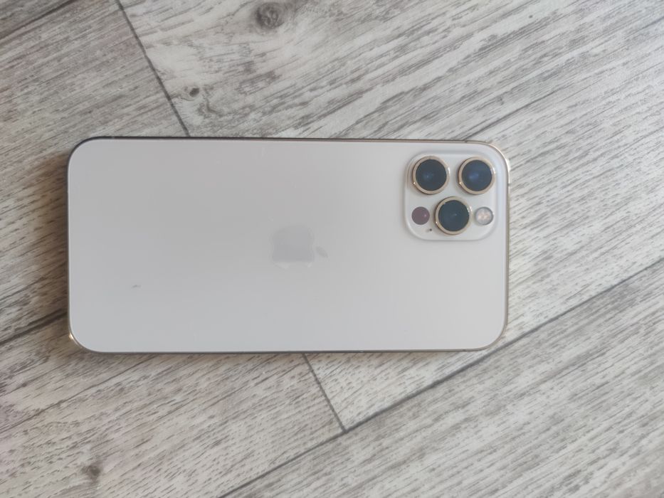Продам iPhone 12Pro