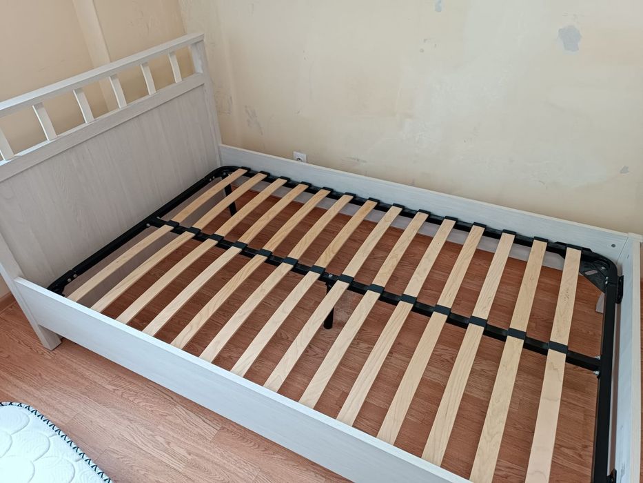 Продается кровать 120/200