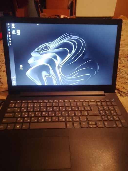 Ноутбук Lenove продаётся