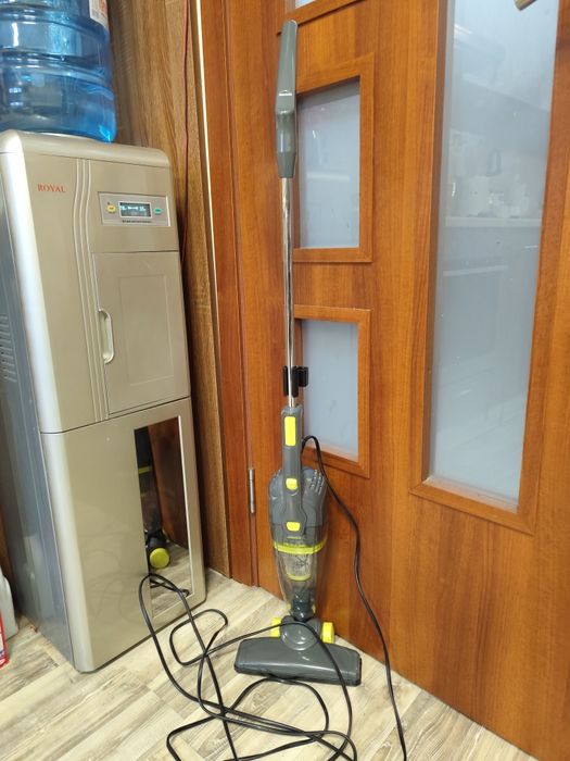 Прахосмукачка вертикална rovys 85лв