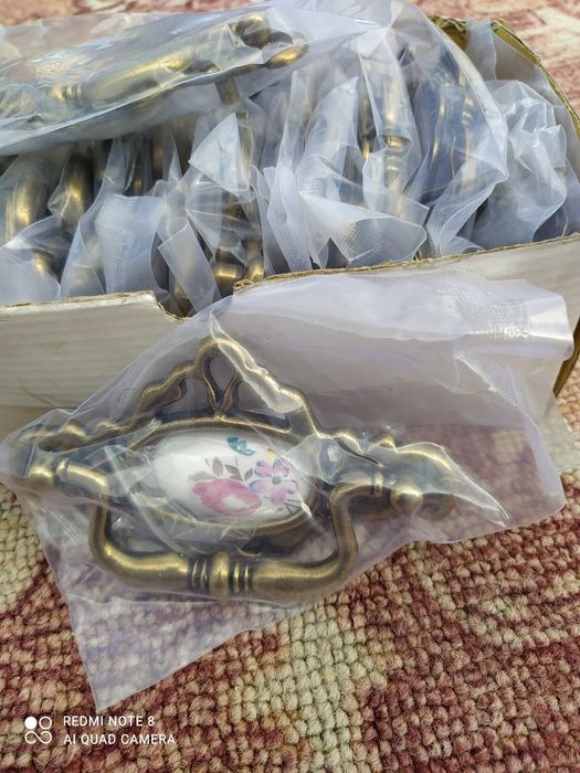 Продам мебельную фурнитуру