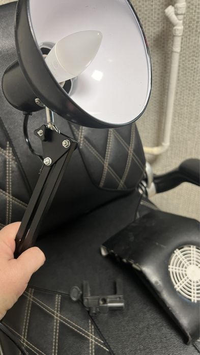 Продам вытяжка для маникюра и лампу