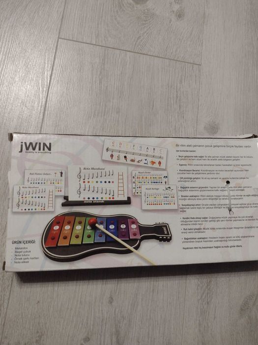 Ксилофон металофон музикален инструмент обучителен